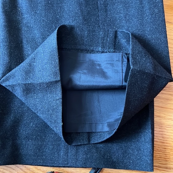 Ann Taylor Straight Leg Black Pants (lined) 98% Wool - Size 8/10 - Picture 16 of 16